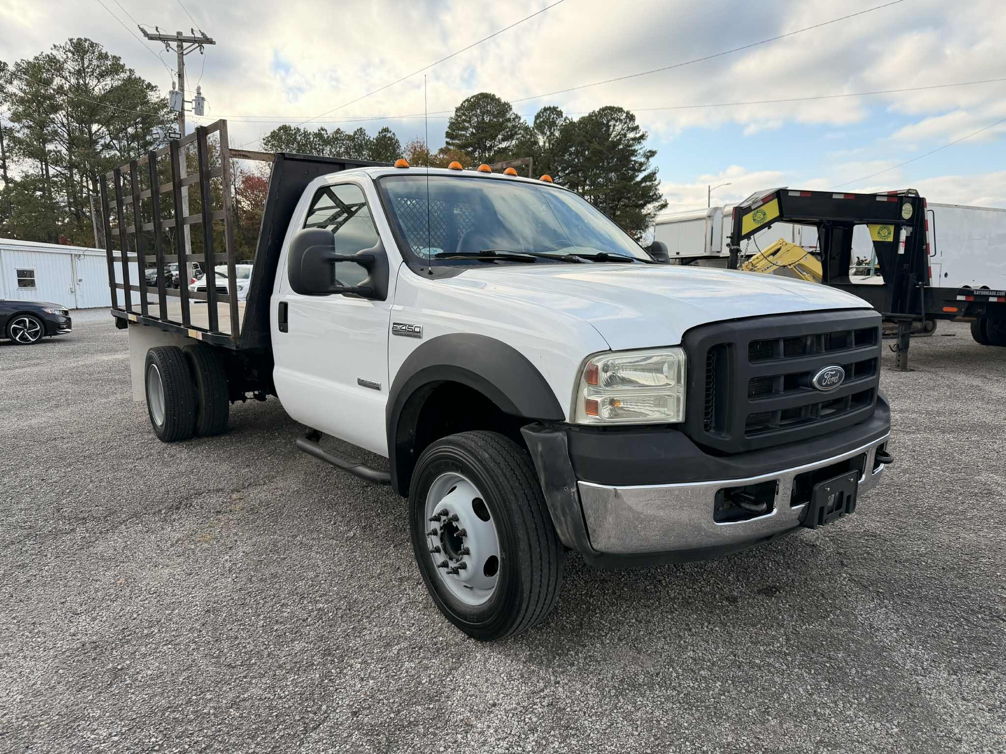 2007 Ford F-450 - Photo 3