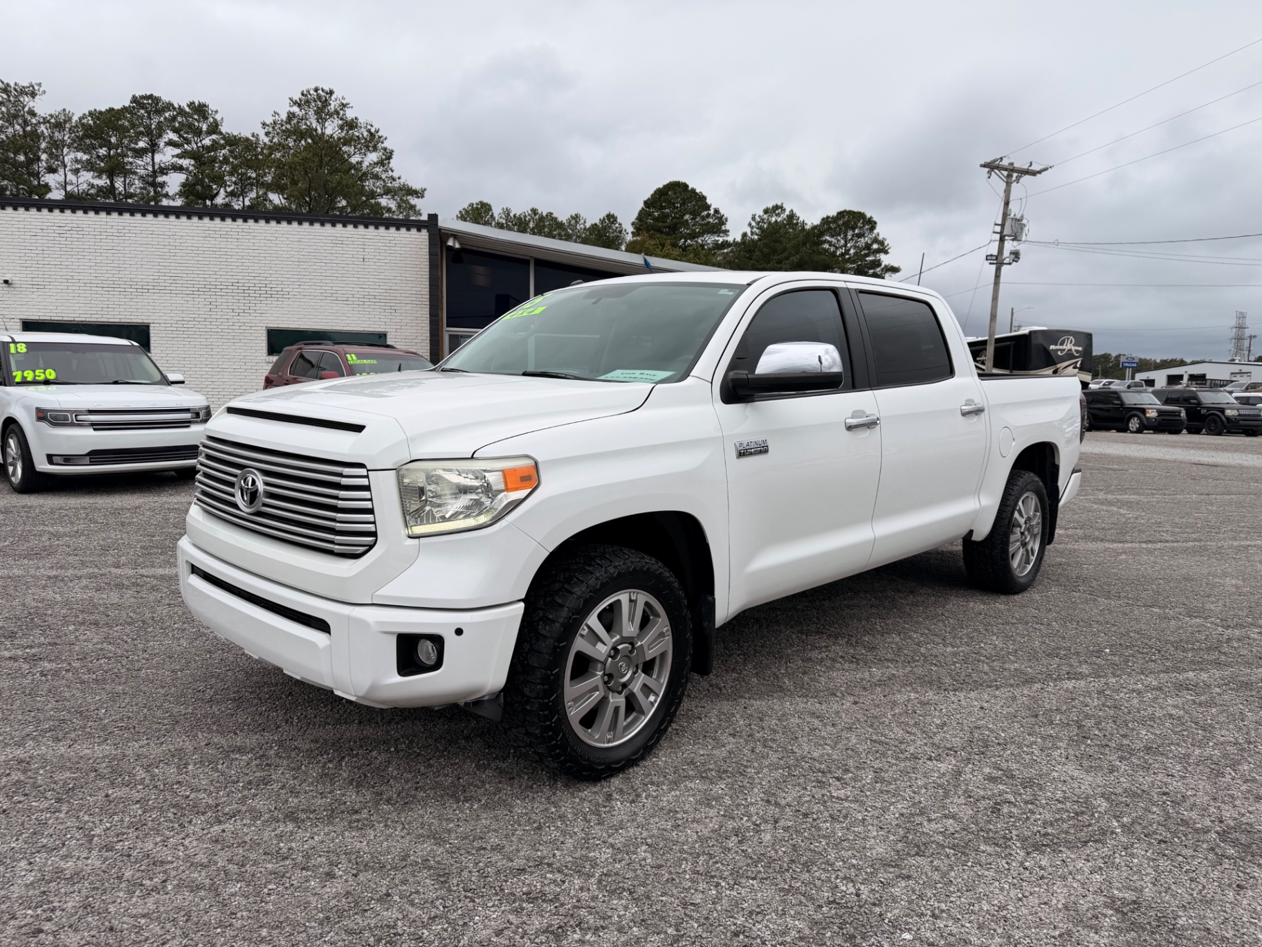 2015 Toyota Tundra — photo 1